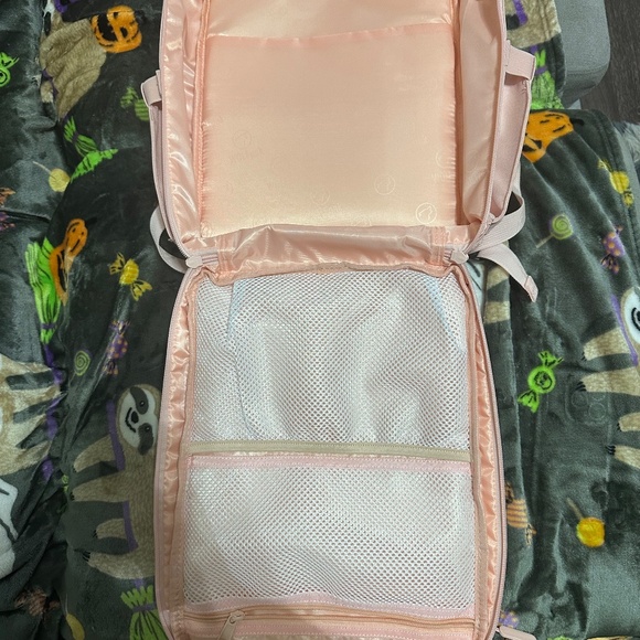 Wolfpak The Dream is Real 15l Backpack - Picture 5 of 6